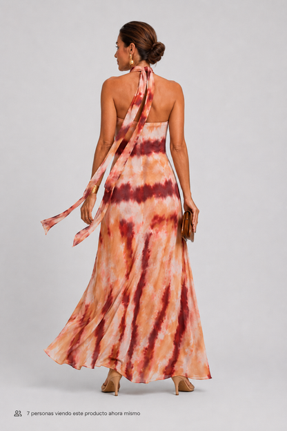 Vestido largo estampado con escote