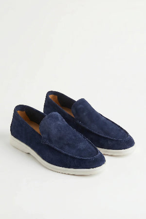 Elegantes mocasines de ante