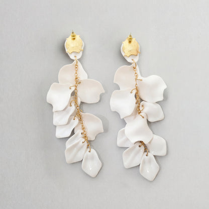 Pendientes de Gotas con Pétalos de Orquídea
